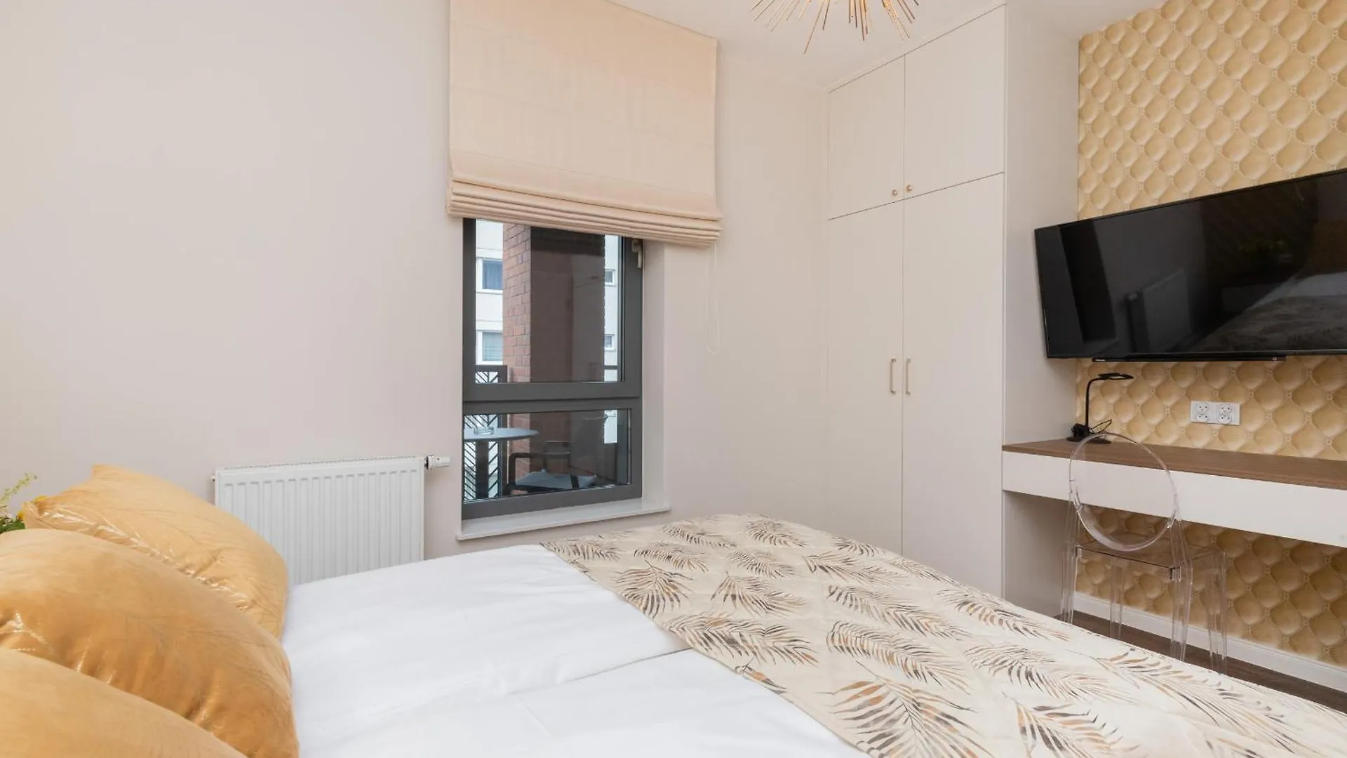Elegant Apartment With Balcony And Air Conditioning In Gdansk By Noclegi Renters