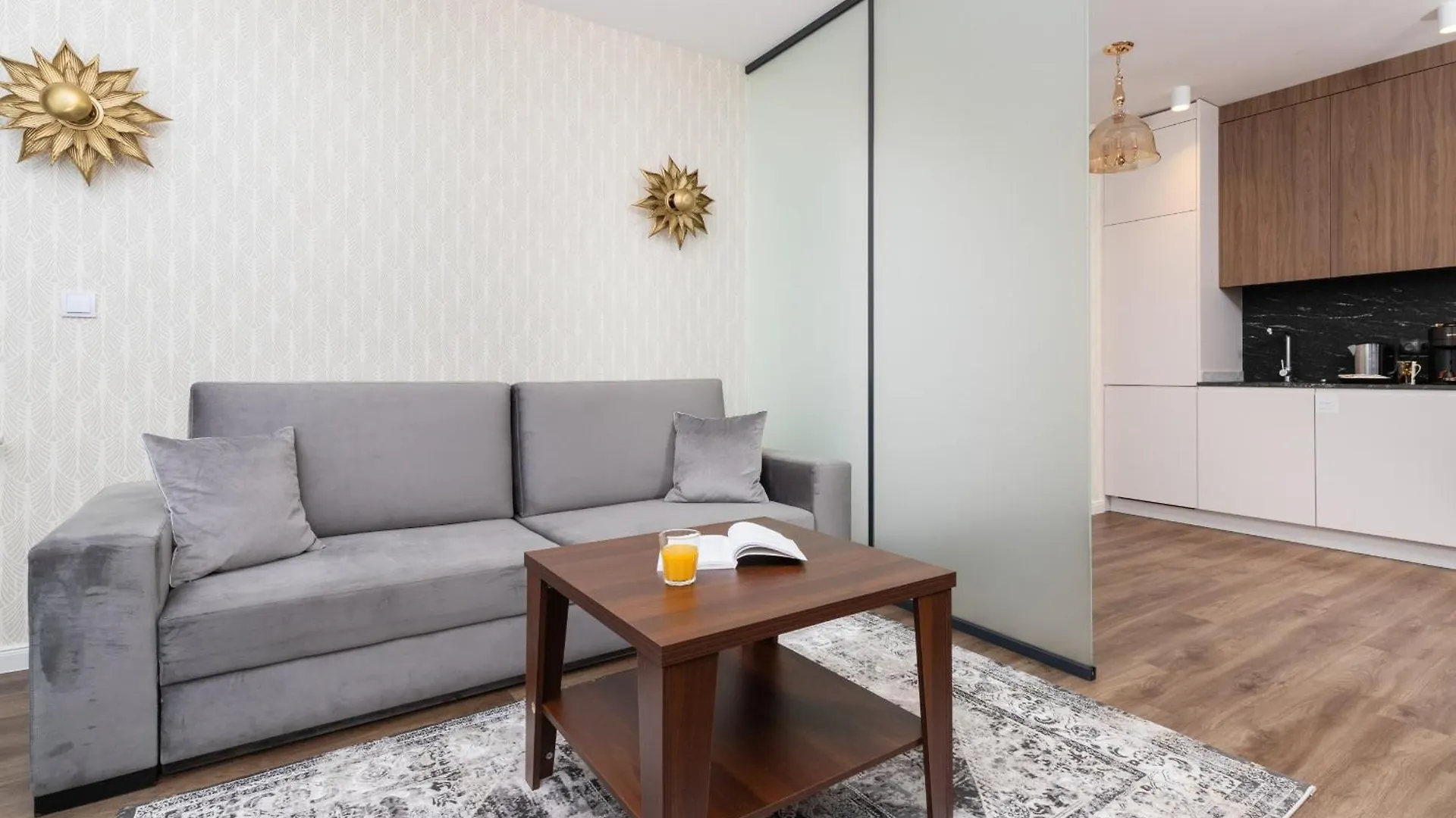 Elegant Apartment With Balcony And Air Conditioning In Gdansk By Noclegi Renters
